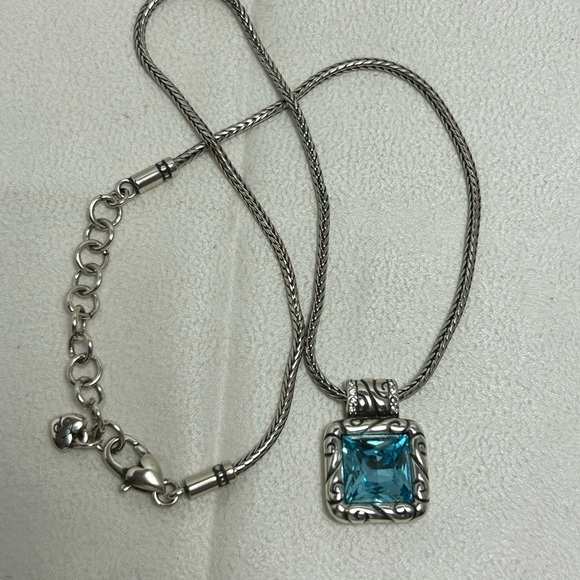 Brighton Regina Necklace Square Blue Crystal Pendant Silver Plated 17" & Tin - Picture 12 of 13